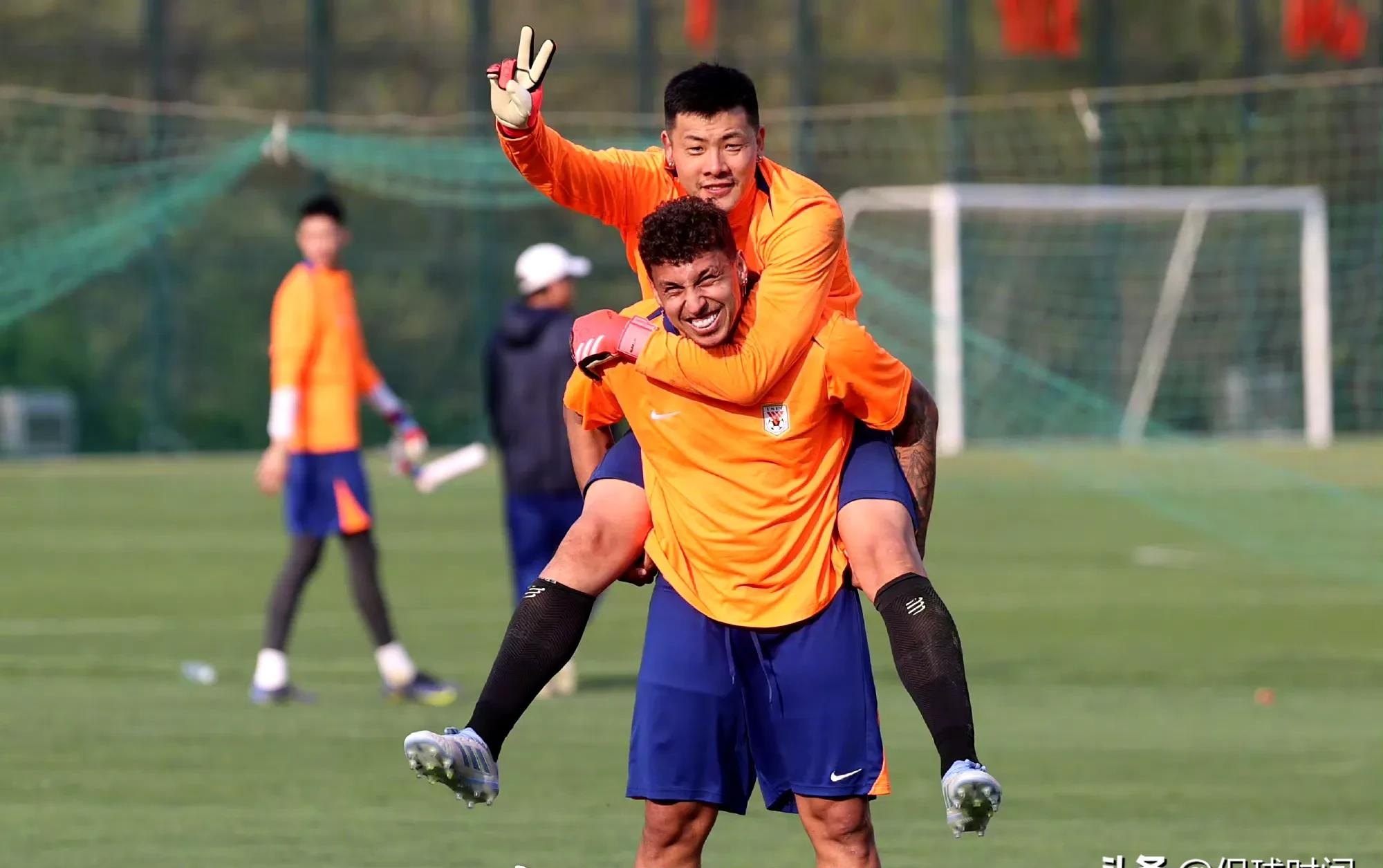 九游体育下载关于社区盾赛程吃紧，北京国安赛前豪取连胜，话题不断，临场指挥获称赞的信息