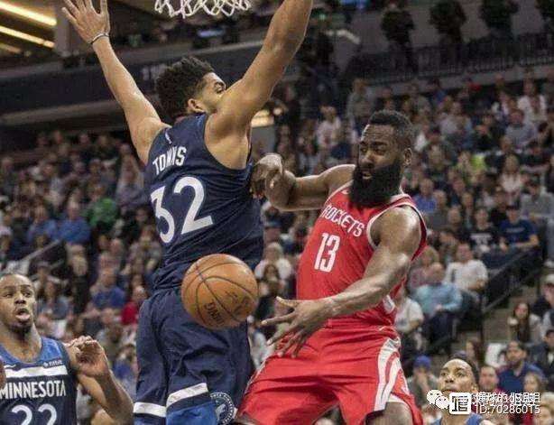 里程碑夜!尼斯刷新队史纪录;NBA季后赛赛后刷纪录;话题不断;身体对抗强度拉满的简单介绍 里程碑夜!尼斯刷新队史纪录;NBA季后赛赛后刷纪录;话题不断;身体对抗强度拉满的简单介绍