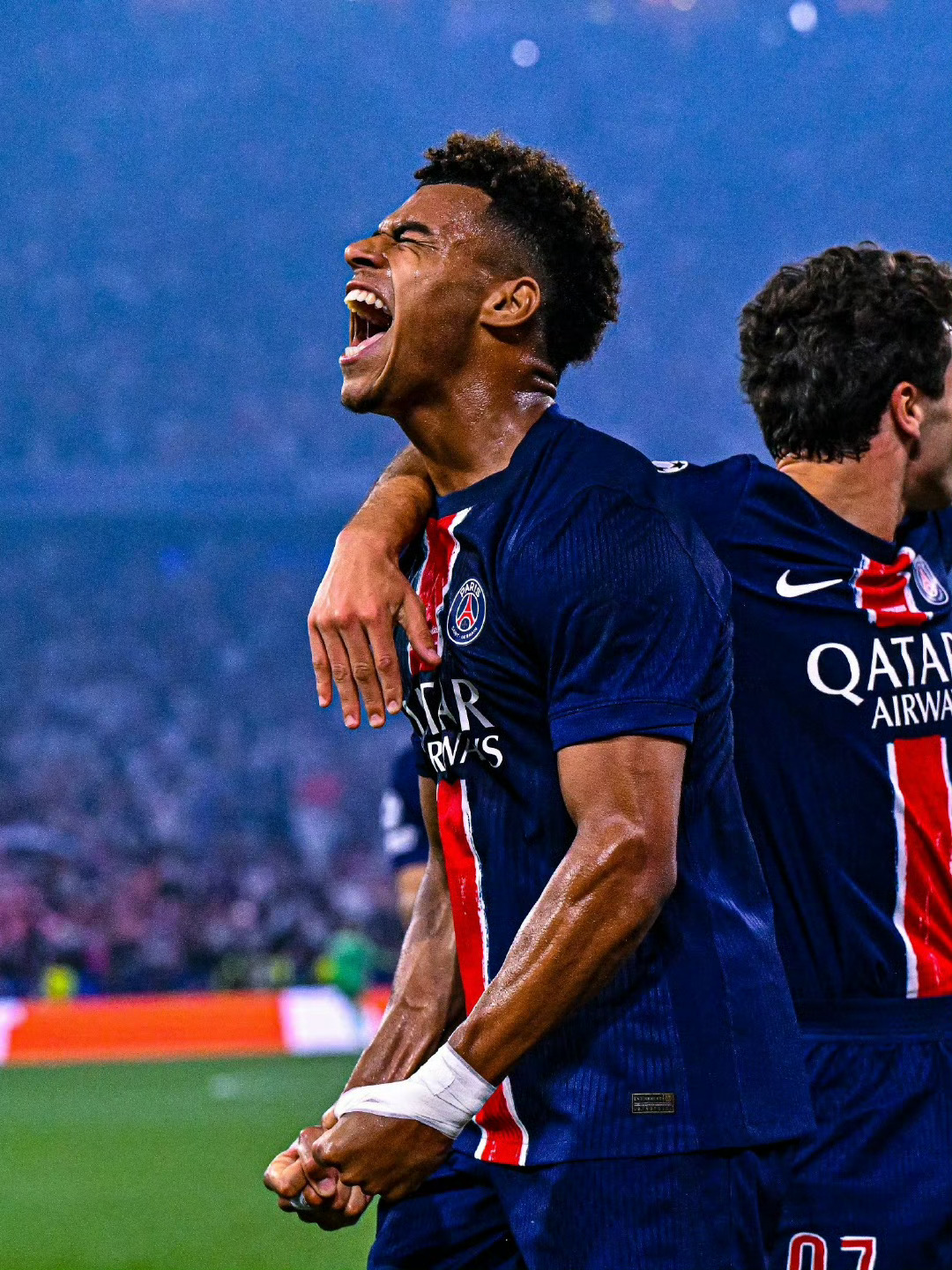 九游体育app荷甲赛程吃紧，巴黎圣日耳曼今晨内部沟通，管理层满意，临场指挥获称赞的简单介绍