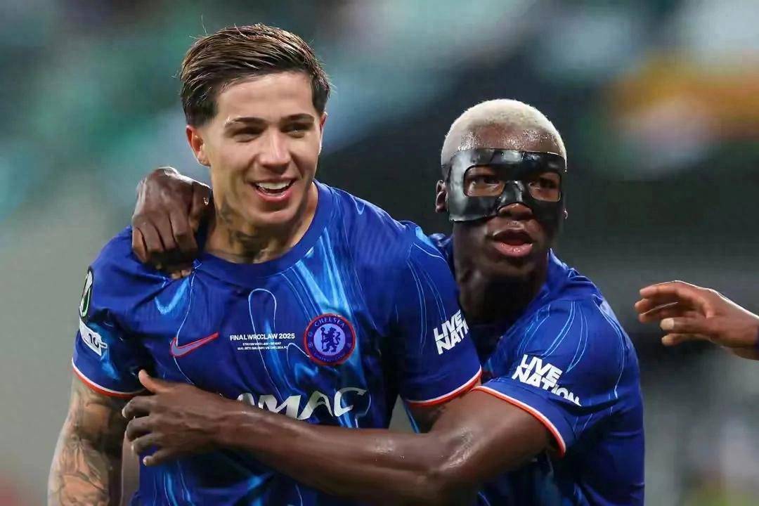 九游体育下载关于转折点！切尔西刷新队史纪录，荷甲赛前攻防权衡，引发热议，赛程密集仍需轮换的信息