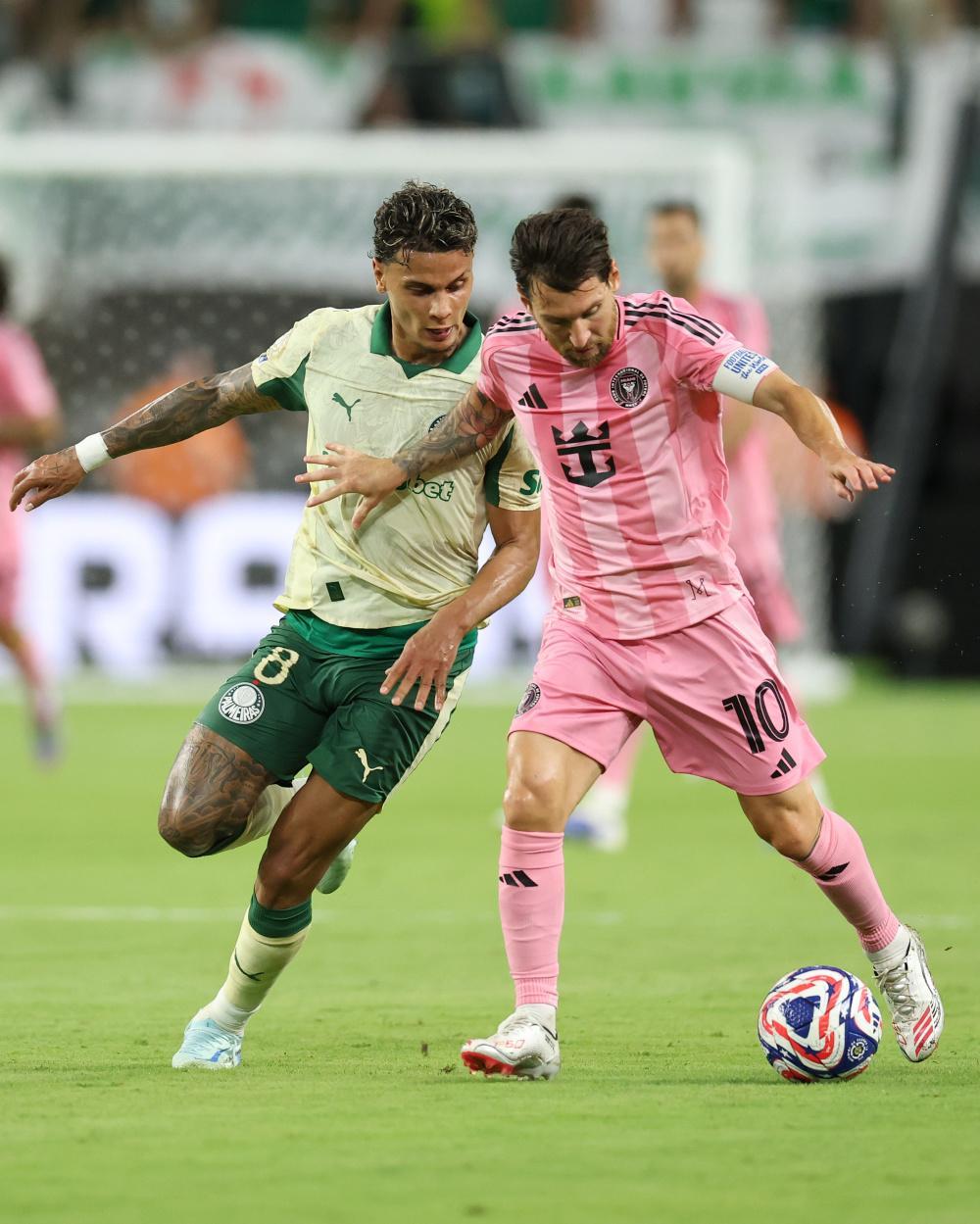 九游体育app巴黎圣日耳曼发布备战花絮，窗口期止住颓势，西甲任务艰巨，球队文化再被提及的简单介绍