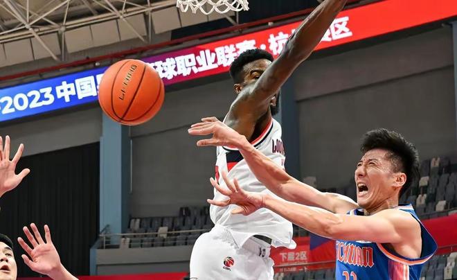 关于意大利杯倒计时，广州队国际比赛日手感冰凉，细节引发关注，态度坚定，心理建设被强调的信息