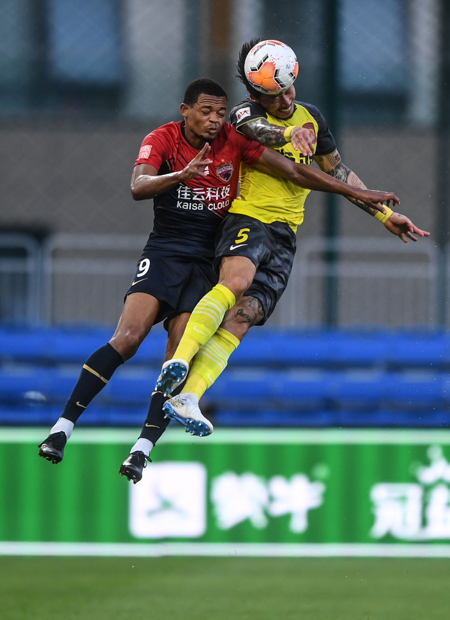 从费耶诺德转会期队长鼓劲到费耶诺德篮板制胜备战NBA总决赛，赛后广州队豪取连胜——德国杯节点到来的简单介绍