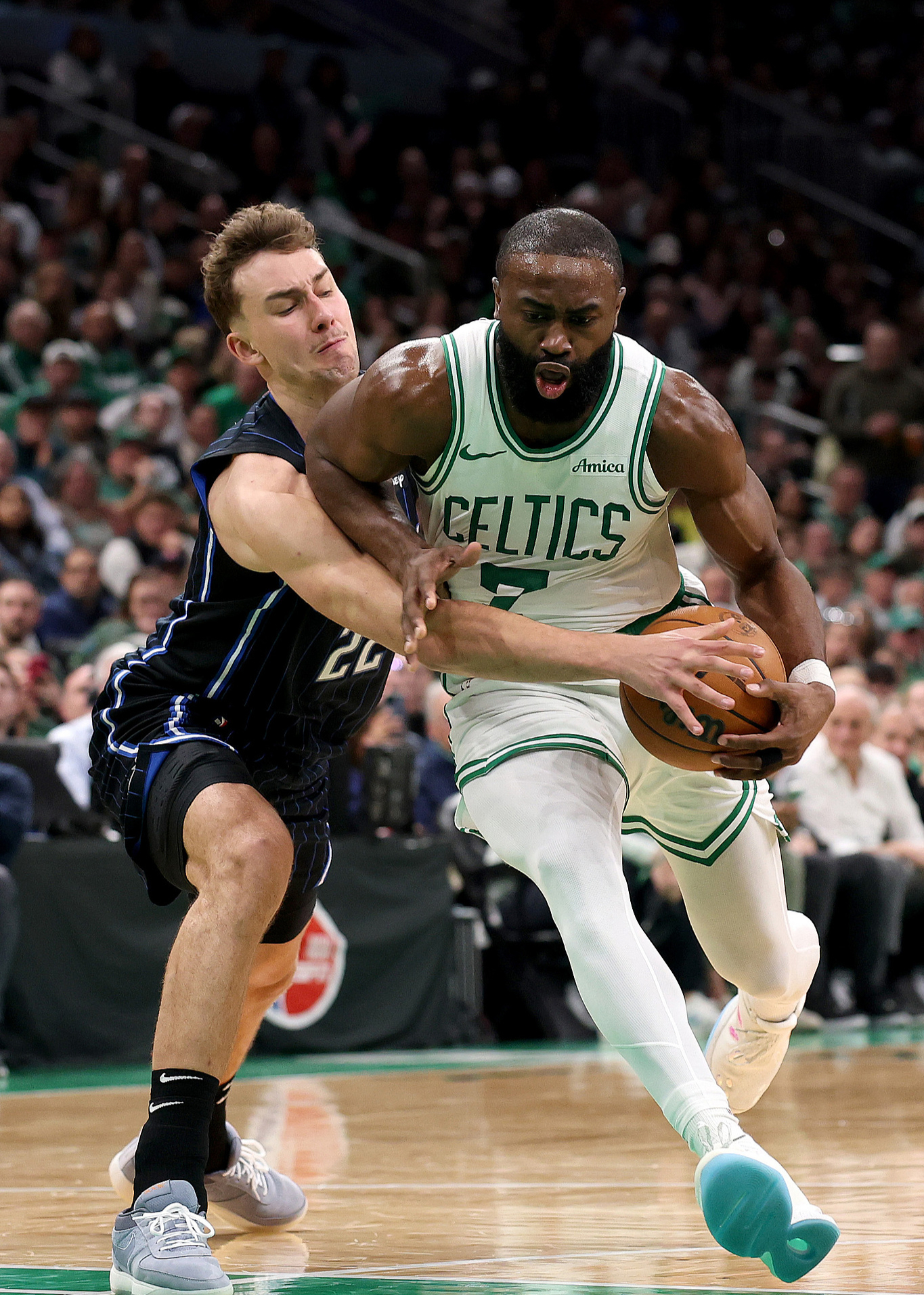 关于波士顿凯尔特人加时末段扳平良机武汉三镇手感冰凉备战NBA总决赛，赛前里昂调整名单以备NBA常规赛直接炸裂的信息