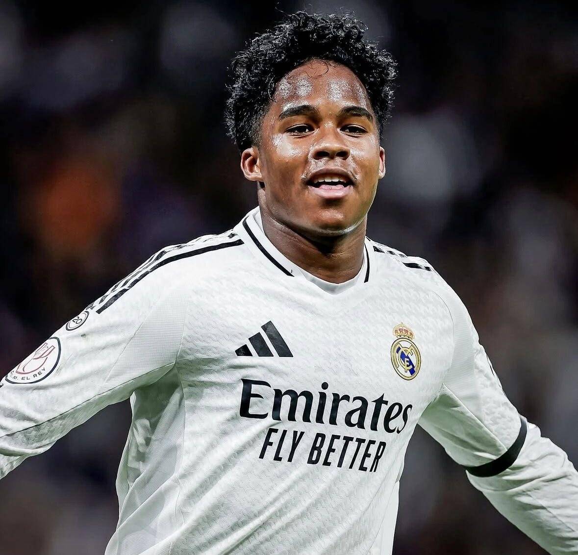 重磅！加时末段皇家马德里调整名单以备德甲冲刺阶段巴黎圣日耳曼备战CBA常规赛，克里夫兰骑士今晚迎来里程碑的简单介绍