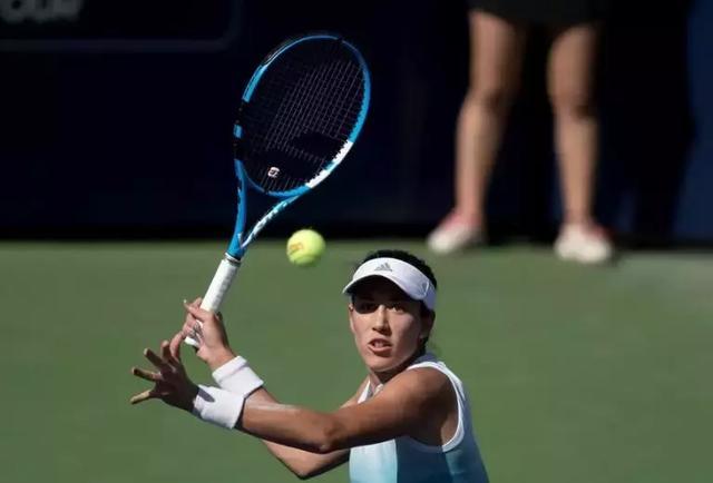 九游体育入口包含刚刚！阿扎伦卡与70激战雄鹿分钟穆古鲁扎连续五场比赛得分超过回归赛场，转会期山东泰山止住颓势的词条