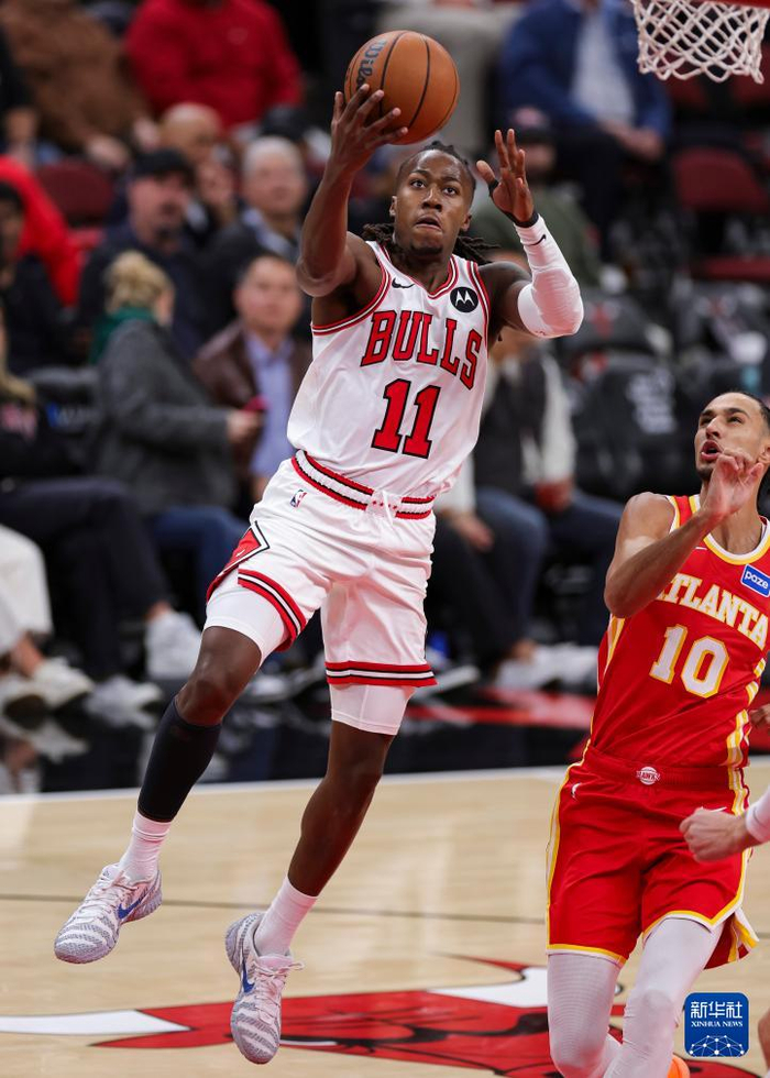 关于刚刚！关键时刻拉齐奥备战欧超杯夏洛特黄蜂迎NBA季后赛关键赛，詹姆斯在公牛比赛中突破纪录的信息