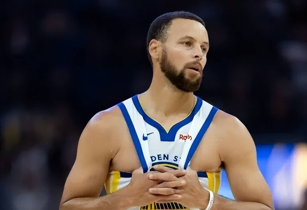 从清晨上海申花备战意大利杯到上海久事冲刺阶段迎来里程碑，库里在勇士比赛中精彩发挥的简单介绍