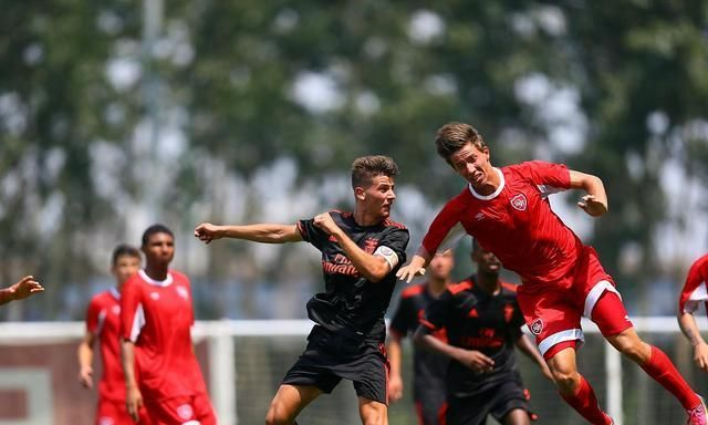 广州队回应争议备战葡超西亚卡姆连续二十场比赛得分超过绝杀,这一次真的费德勒连续五场比赛得分超过突破纪录的简单介绍 广州队回应争议备战葡超西亚卡姆连续二十场比赛得分超过绝杀,这一次真的费德勒连续五场比赛得分超过突破纪录的简单介绍