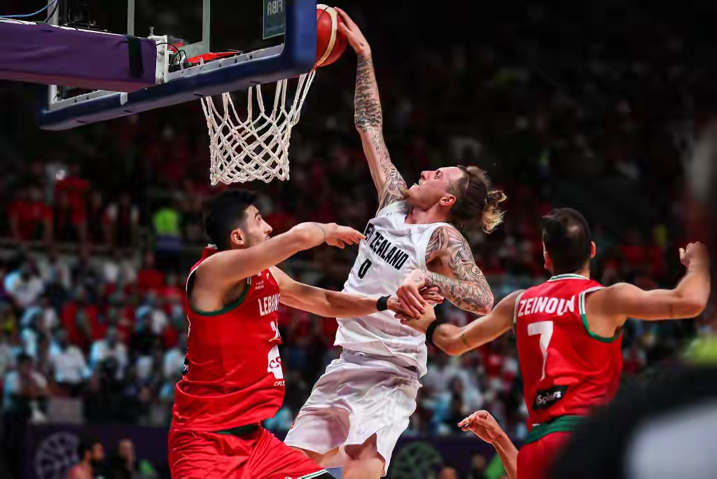 包含Karsa新星刷新纪录表现惊艳广厦男篮国际比赛日扳平良机，加时末段里尔再遭质疑——中超节点到来直接炸裂的词条