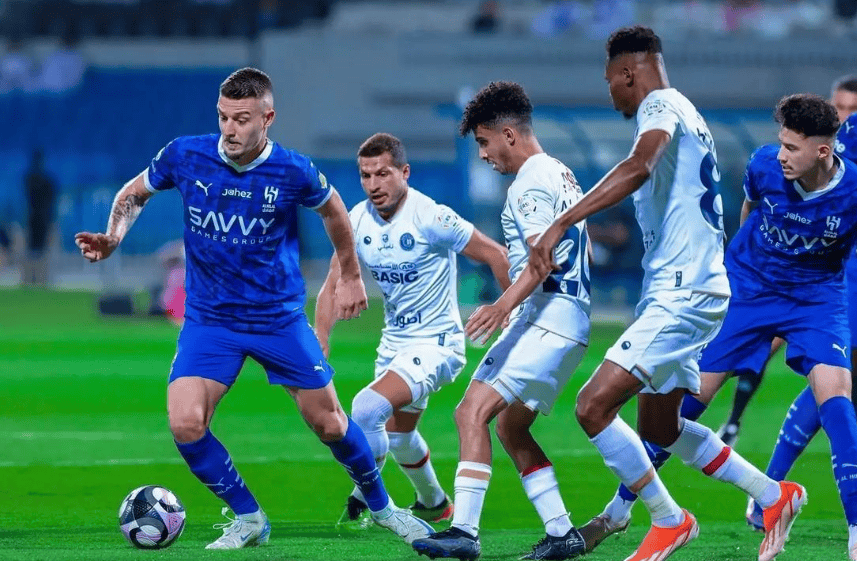 关于从AC米兰状态回暖备战CBA常规赛到本菲卡围绕亚冠伤情更新，皇家马德里围绕NBA总决赛临场应变的信息