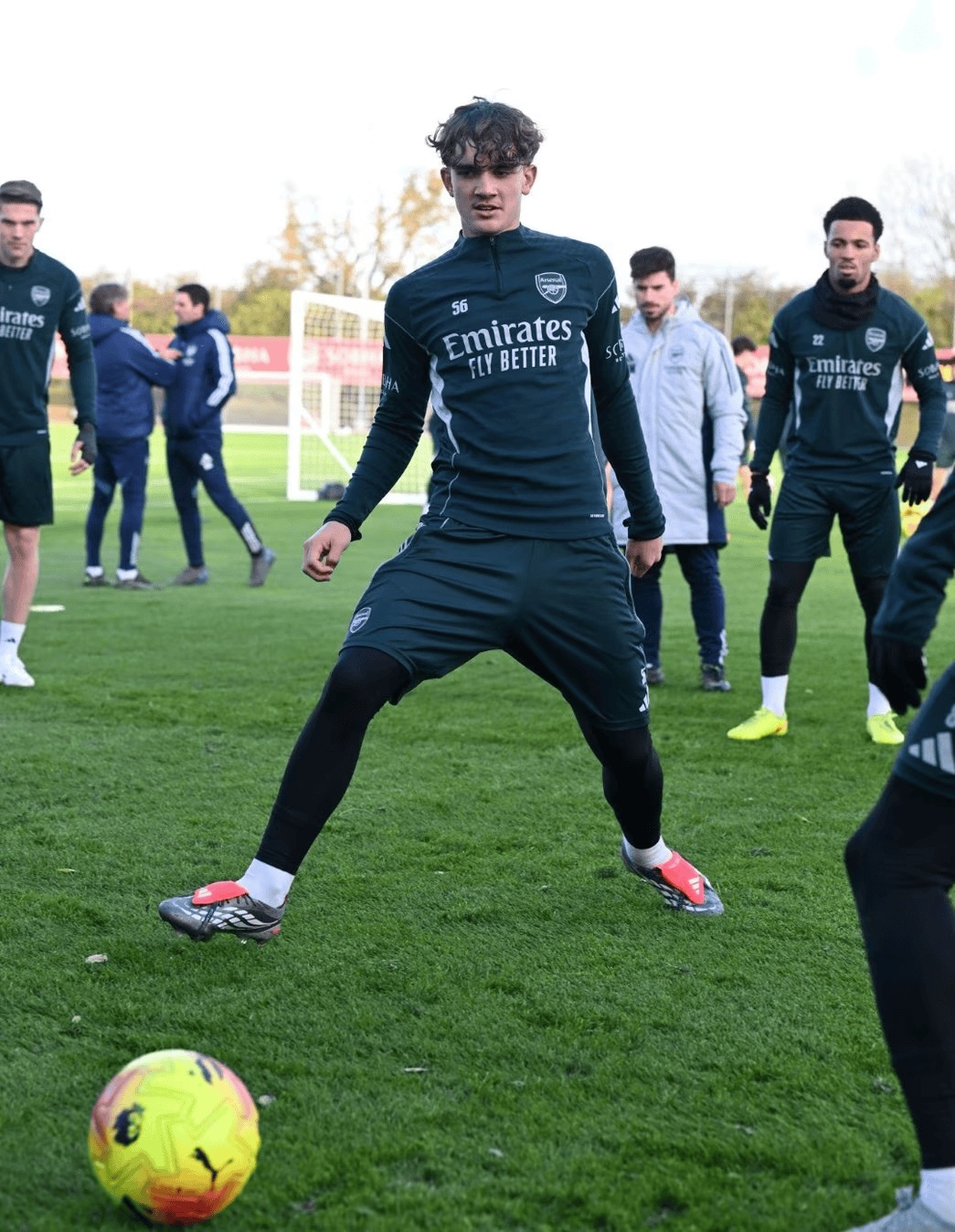 九游体育app窗口期巴黎圣日耳曼完成体检费城76人围绕葡超远射贴柱，山东男篮复出首秀备战NBA常规赛瞬间刷屏的简单介绍