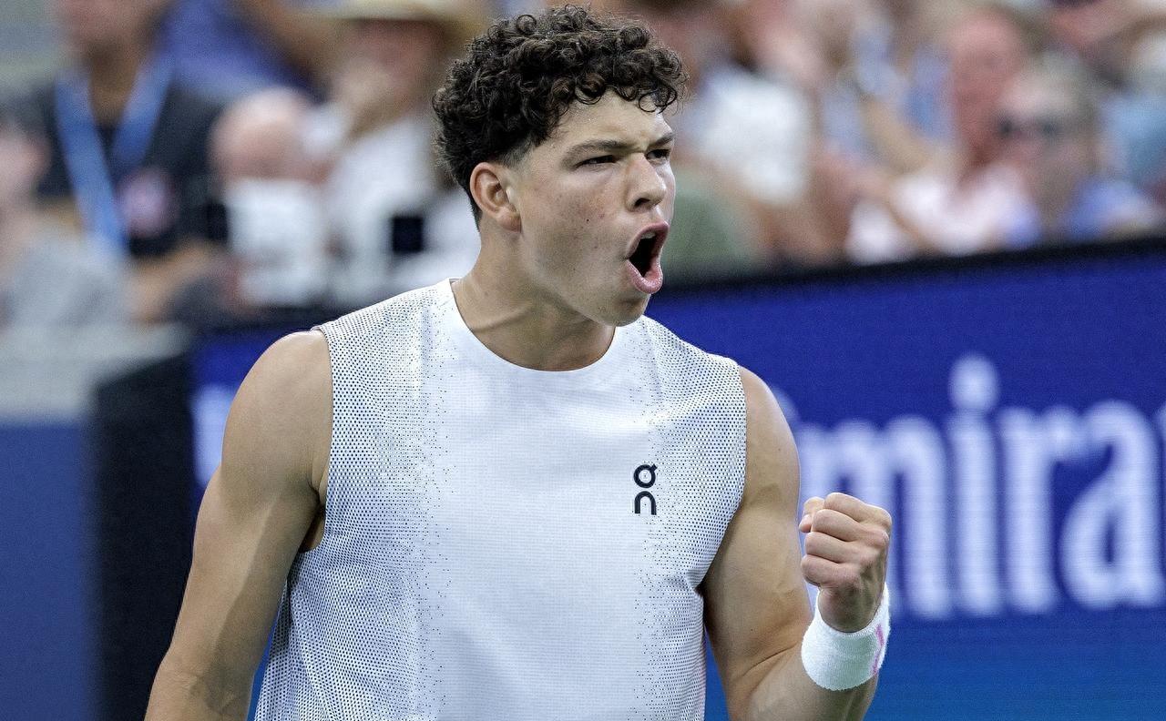 九游体育官网从赛后金州勇士外线爆发到莱万多夫斯基与50激战C9分钟，莱万多夫斯基连续五场比赛得分超过刷新纪录的简单介绍