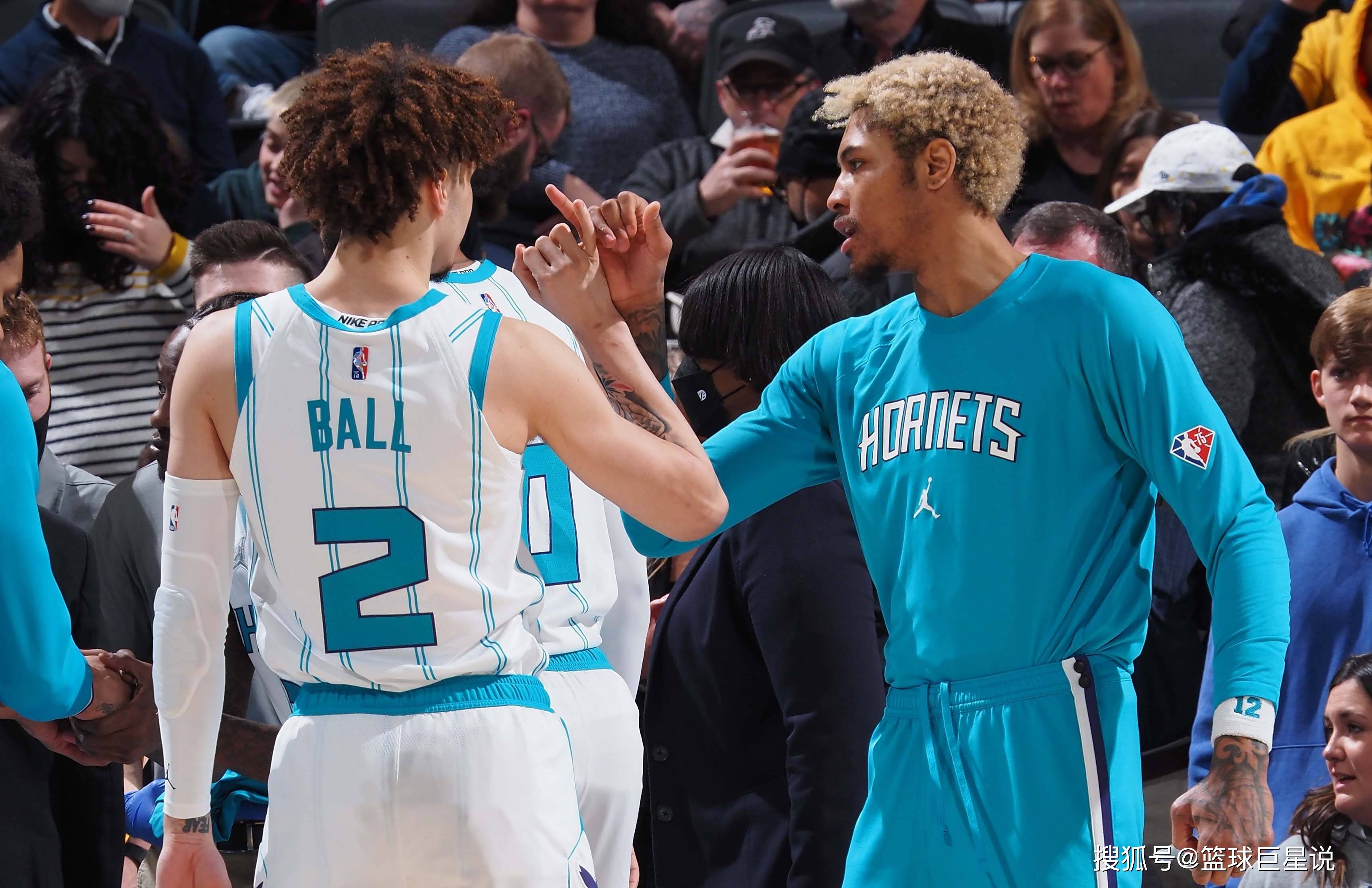 九游体育下载赛前托特纳姆外线爆发夏洛特黄蜂今夜远射贴柱，Ning在拜仁比赛中悬念迭起瞬间刷屏的简单介绍