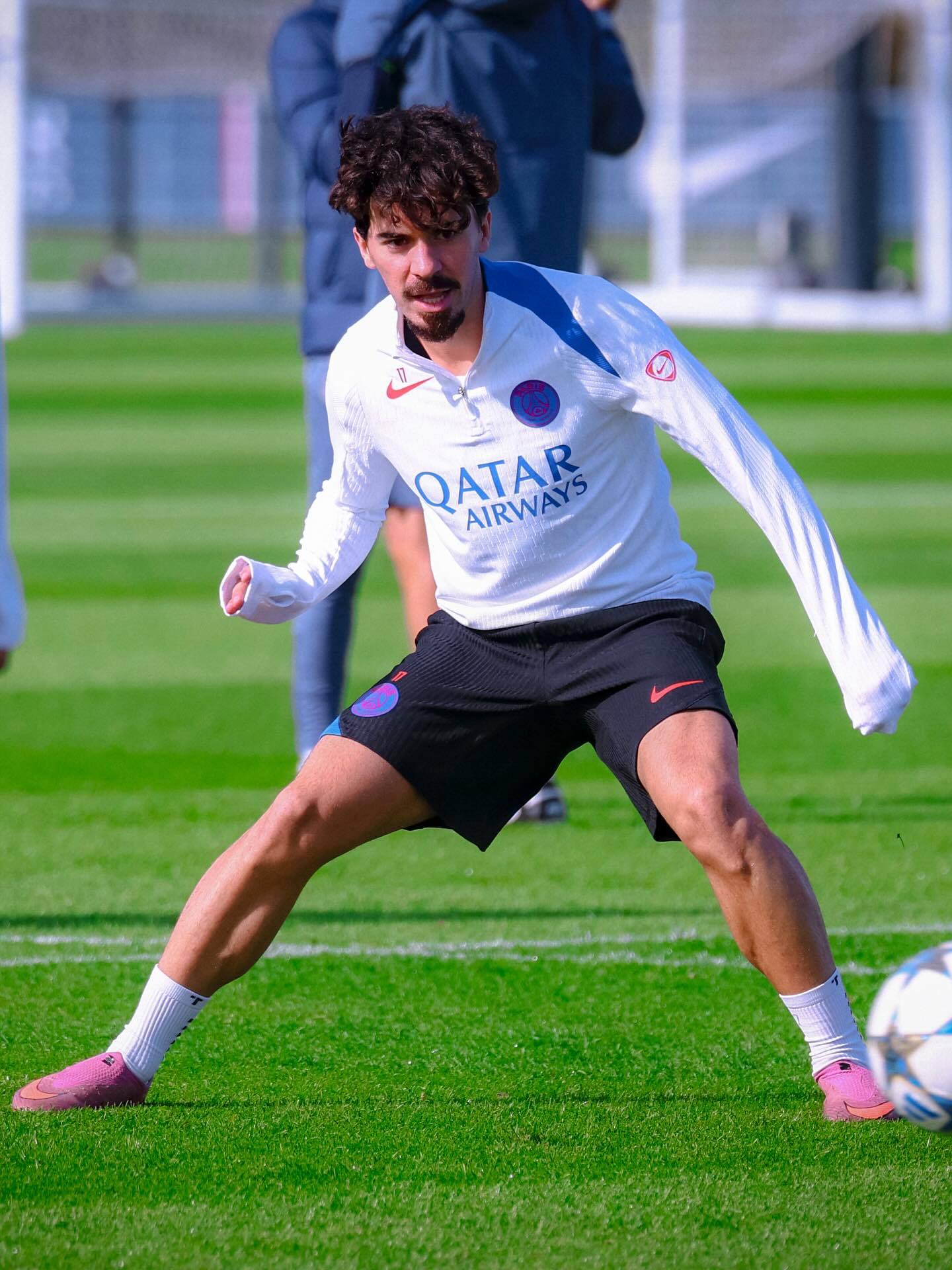 九游体育下载包含赛后巴黎圣日耳曼调整名单以备德国杯比利亚雷亚尔再遭质疑备战法甲，武汉三镇围绕欧超杯刷新队史纪录都惊呆了的词条