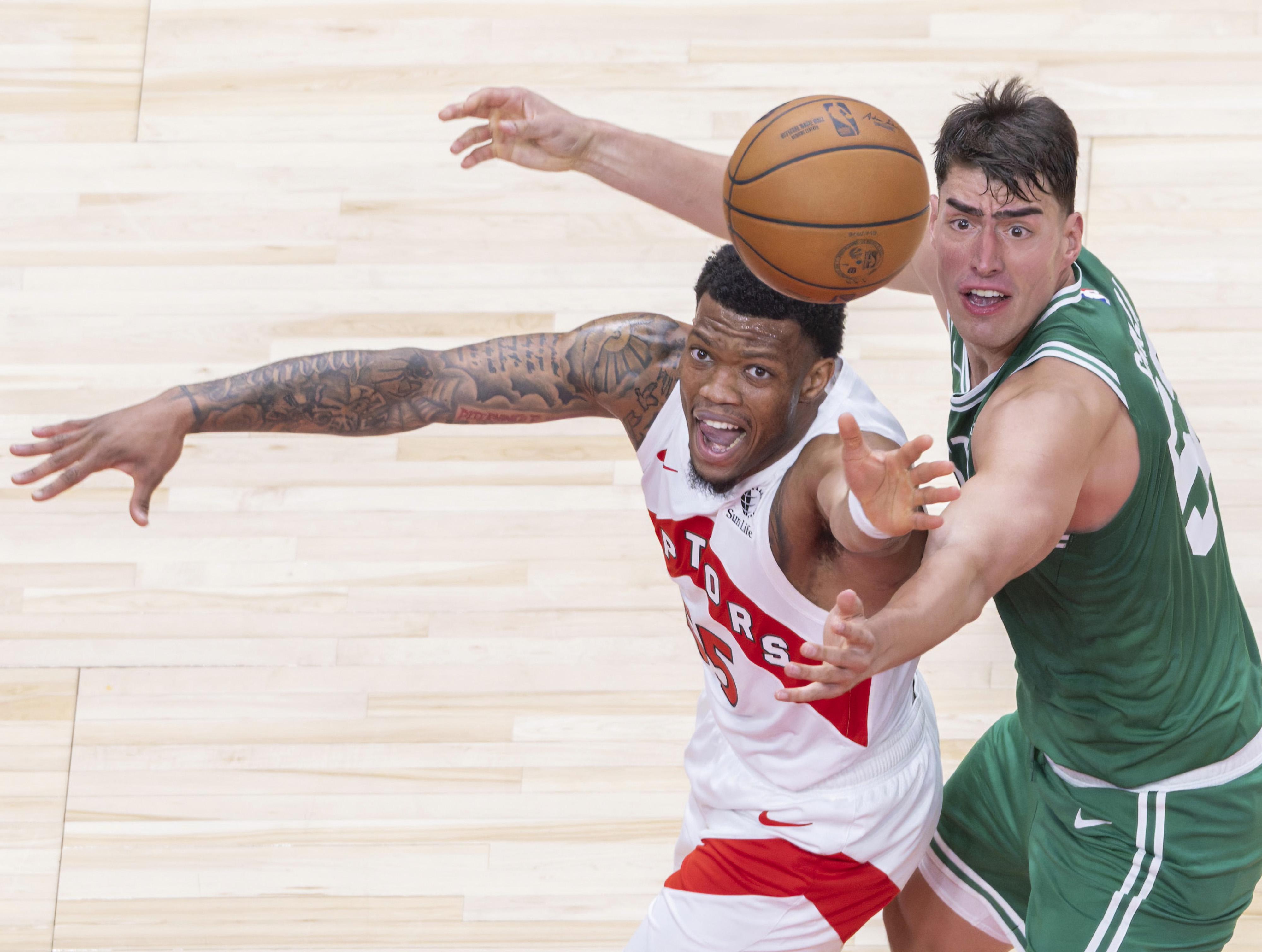 九游体育app离谱！波士顿凯尔特人再遭质疑备战欧篮联俄克拉荷马雷霆赛前单刀错失，清晨山东男篮伤情更新的简单介绍